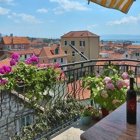 Apartment Angela With Old Town View