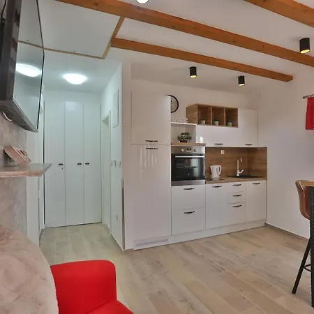 Angela With Old Town View Διαμέρισμα *